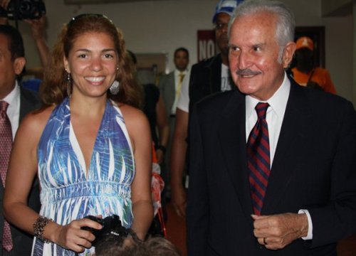 Escritores Carlos Fuentes y Karina Rieke